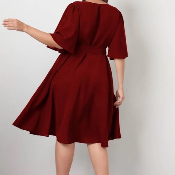 Last one Plus size belted butterfly sleeve dress burgundy - Picture 2 of 16